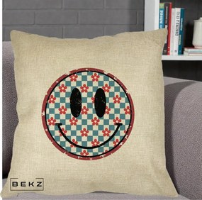 Perna Decorativa Smiley Face Checkered cu Floricele, 40x40 cm, Crem, Husa Detasabila, Perna Inclusa, BEKZ®