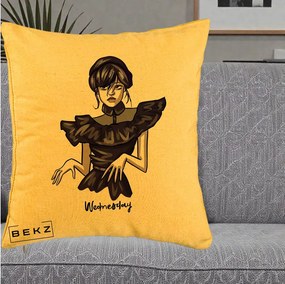 Perna Personalizata Wednesday Addams Dans Gotic, 40x40 cm, Galben, Husa Detasabila, Perna Inclusa, BEKZ®