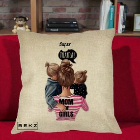 Cadou pentru Mama - Perna Personalizata Super Mama Mom of Girls, 40x40 cm, Crem, Husa Detasabila, Perna Inclusa, BEKZ®