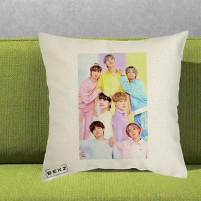 Perna Personalizata K-pop BTS Foto Grup Pastel Colorat cu 7 Membrii, 40x40 cm, Ecru, Husa Detasabila, Perna Inclusa, BEKZ®