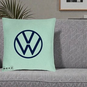 Perna Personalizata cu emblema Volkswagen, 40x40 cm, Verde Menta, Husa Detasabila, Perna Inclusa, BEKZ®