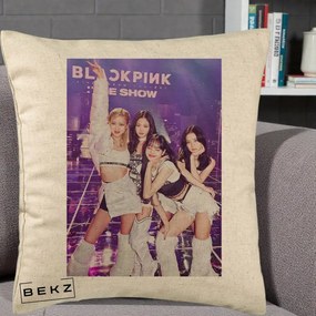 Perna Personalizata K-pop BLACKPINK The Show Concert cu 4 Membre pe Scena, 40x40 cm, Bej, Husa Detasabila, Perna Inclusa, BEKZ®