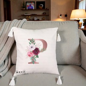 Cadou Personalizat - Perna Personalizata Monograma Rose Gold Litera P, 40x40 cm, Bej cu Franjuri, Husa Detasabila, Perna Inclusa, BEKZ®
