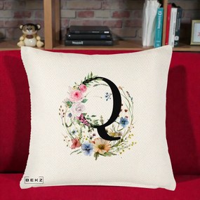 Cadou Personalizat - Perna Personalizata Monogram Litera Q cu Flori Acuarela, 40x40 cm, Crem Reliefat, Husa Detasabila, Perna Inclusa, BEKZ®