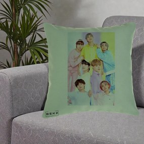 Perna Personalizata K-pop BTS Foto Grup Pastel Colorat cu 7 Membrii, 40x40 cm, Verde, Husa Detasabila, Perna Inclusa, BEKZ®