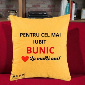 Cadou pentru Bunic - Perna Personalizata Pentru Cel Mai Iubit Bunic La Multi Ani Rosu, 40x40 cm, Galben, Husa Detasabila, Perna Inclusa, BEKZ®