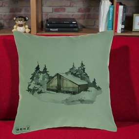 Perna Decorativa Cabana de Iarna in Padure, 40x40 cm, Verde, Husa Detasabila, Perna Inclusa, BEKZ®