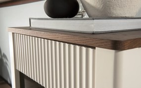 Vitrină lemn masiv nuc Napoli Crem/, 57 × 40 × 132 cm