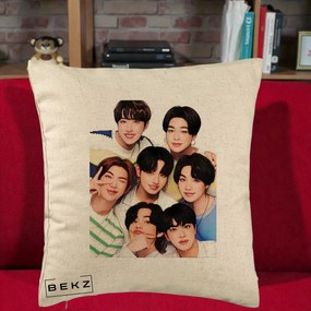 Perna Personalizata K-pop BTS Bangtan Boys Portret Grup Fanart, 40x40 cm, Bej, Husa Detasabila, Perna Inclusa, BEKZ®