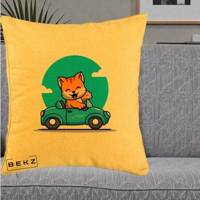 Perna Decorativa Pisica in Masinuta, 40x40 cm, Galben, Husa Detasabila, Perna Inclusa, BEKZ®