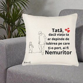 Cadou pentru Tata - Perna Personalizata Tata Nemuritor Joaca cu Mingea, 40x40 cm, Crem Reliefat, Husa Detasabila, Perna Inclusa, BEKZ®