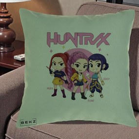 Perna Personalizata K-pop HUNTRX Trio Chibi cu Arme, 40x40 cm, Verde, Husa Detasabila, Perna Inclusa, BEKZ®