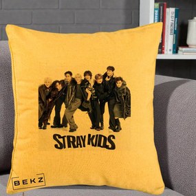 Perna Personalizata K-pop Stray Kids Outfit Negru, 40x40 cm, Galben, Husa Detasabila, Perna Inclusa, BEKZ®