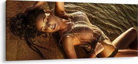Tablou cu femeia întinsă pe plajă (120x50 cm)