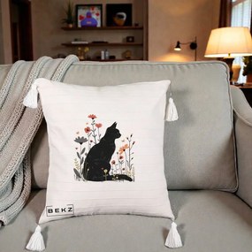 Perna Decorativa Pisica Neagra Profil Flori Portocalii, 40x40 cm, Bej cu Franjuri, Husa Detasabila, Perna Inclusa, BEKZ®