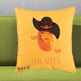 Perna Personalizata Zodiac Balanta Cowgirl, 40x40 cm, Galben, Husa Detasabila, Perna Inclusa, BEKZ®