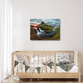 Tablou pe sticlă - Kirkjufell la apus (70x50 cm)