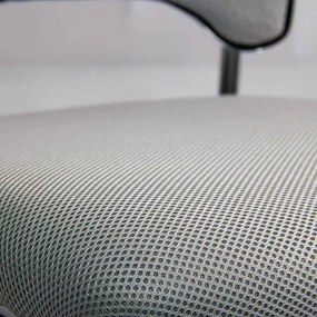 Scaun vizitator gri deschis HRC613F din material mesh si baza metalica cromata