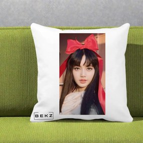 Perna Personalizata K-pop BLACKPINK Rose cu Funda Rosie, 40x40 cm, Alba Mata, Husa Detasabila, Perna Inclusa, BEKZ®