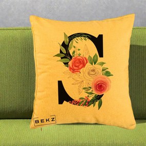 Cadou Personalizat - Perna Personalizata Monograma Florala Litera S, 40x40 cm, Galben, Husa Detasabila, Perna Inclusa, BEKZ®