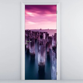 Fototapet pentru ușă - Stâlpi de lemn (95x205cm)