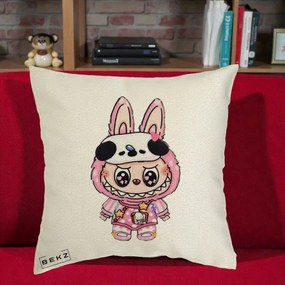 Perna Personalizata Labubu Panda-Bunny Roz, 40x40 cm, Ecru, Husa Detasabila, Perna Inclusa, BEKZ®