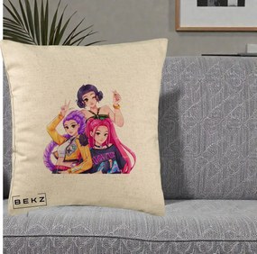 Perna Personalizata K-pop HUNTRX Trio Animat Fete Foto, 40x40 cm, Bej, Husa Detasabila, Perna Inclusa, BEKZ®