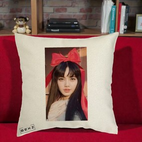 Perna Personalizata K-pop BLACKPINK Rose cu Funda Rosie, 40x40 cm, Ecru, Husa Detasabila, Perna Inclusa, BEKZ®