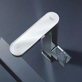 Baterie lavoar Grohe Plus, pipa pivotanta si afisaj LED, ventil click clack