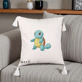 Perna Personalizata Squirtle Pokemon, 40x40 cm, Bej cu Franjuri, Husa Detasabila, Perna Inclusa, BEKZ®