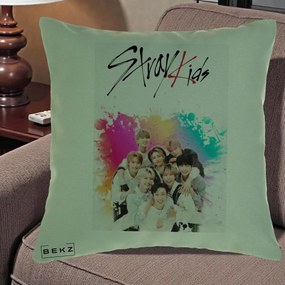 Perna Personalizata K-pop Stray Kids cu Splash Multicolor, 40x40 cm, Verde, Husa Detasabila, Perna Inclusa, BEKZ®