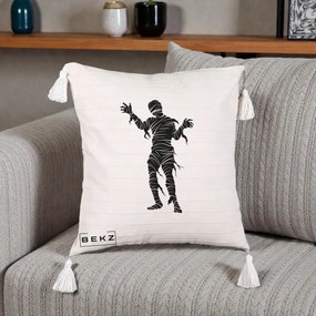 Perna Decorativa Mormii Infricosat Silueta Neagra Halloween, 40x40 cm, Bej cu Franjuri, Husa Detasabila, Perna Inclusa, BEKZ®