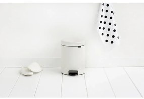Cos de gunoi cu pedala Brabantia NewIcon 649004, 5 L, Inchidere lina, Baza antiderapanta, Alb