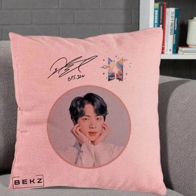 Perna Personalizata K-pop BTS Jin Portret cu Autograf, 40x40 cm, Roz, Husa Detasabila, Perna Inclusa, BEKZ®