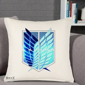 Perna Personalizata Attack on Titan Wings of Freedom, 40x40 cm, Crem Reliefat, Husa Detasabila, Perna Inclusa, BEKZ®