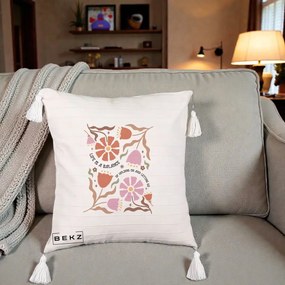 Perna Decorativa Life is a Balance Floral, 40x40 cm, Bej cu Franjuri, Husa Detasabila, Perna Inclusa, BEKZ®