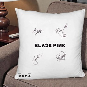 Perna Personalizata K-pop BLACKPINK Tinute Negre Grup Simplu, 40x40 cm, Alb Pufos, Husa Detasabila, Perna Inclusa, BEKZ®