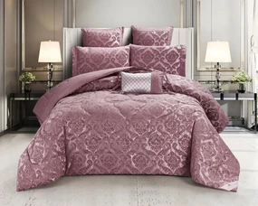 Lenjerie de pat cu elastic si pilota inclusa, bumbac tip jacquard, pat 2 persoane, 7 piese - Roz Inc