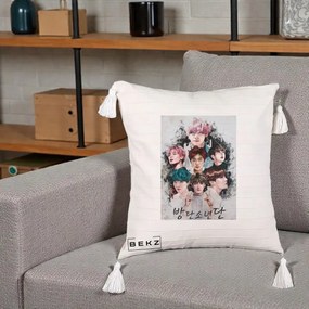 Perna Personalizata K-pop BTS Bangtan Boys Poster Artistic Negru Alb, 40x40 cm, Bej cu Franjuri, Husa Detasabila, Perna Inclusa, BEKZ®