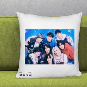Perna Personalizata K-Pop Grup Foto Stele, 40x40 cm, Alb Pufos, Husa Detasabila, Perna Inclusa, BEKZ®
