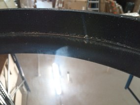 OFERTA Oglinda rotunda neagra cu maner din piele NAHAD Ø50 cm clasa II