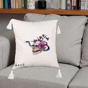 Perna Decorativa Craniu cu Sarpe si Trandafiri Gothic, 40x40 cm, Bej cu Franjuri, Husa Detasabila, Perna Inclusa, BEKZ®
