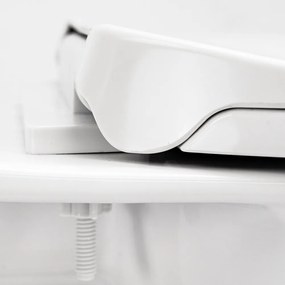 Toaletă monobloc Cleano cu evacuare inferioară și scaun