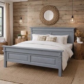 Pat matrimonial 160x200 cm, din lemn masiv de brad, cu ornamente