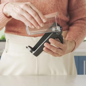 Espressor automat Philips EP3341/50 3300 LatteGo, 1500W, 15 bar, 1,8 litri, 6 bauturi, Rasnita ceramica 12 trepte, AquaClean, SilentBrew, AromaExtract, Negru