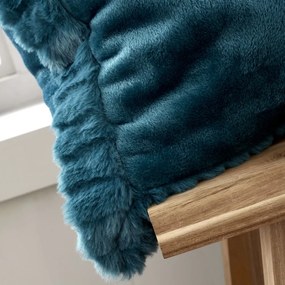 Pernă decorativă 55x55 cm Velvet and Faux Fur – Catherine Lansfield