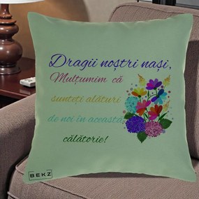 Perna Personalizata Dragii Nostri Nasi Multumim cu Flori Multicolore Colorat, 40x40 cm, Verde, Husa Detasabila, Perna Inclusa, BEKZ®