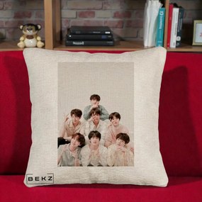 Perna Personalizata K-pop BTS Foto Grup Pastel, 40x40 cm, Bej Canapea, Husa Detasabila, Perna Inclusa, BEKZ®