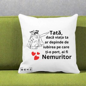 Cadou pentru Tata - Perna Personalizata Tata Nemuritor Supererou cu Masca, 40x40 cm, Alba Mata, Husa Detasabila, Perna Inclusa, BEKZ®