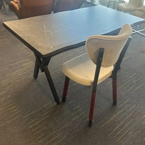 Set Masa Barton din MDF cu 4 Scaune din metal, culoare negru si bej, 140 cm